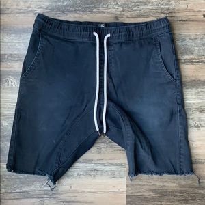 Forever 21 men’s black skinny shorts